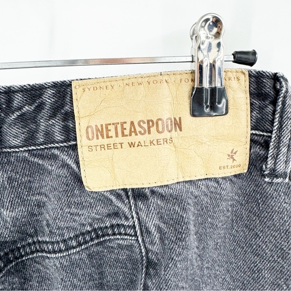✅ ONE TEASPOON STREET WALKERS BLACK HIGH WAISTED 80S JEANS SIZE 28 BAGGY FRONT - Picture 4 of 7